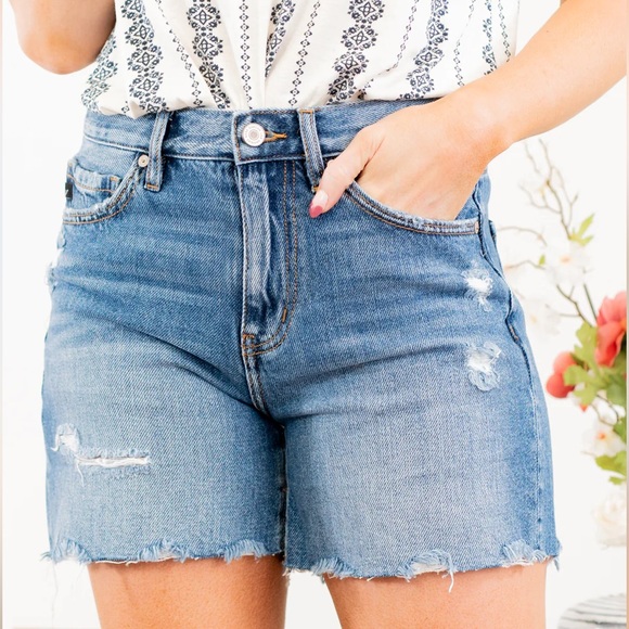 KanCan Pants - Kancan Blake High Rise Denim Jean Shorts Size 11/29